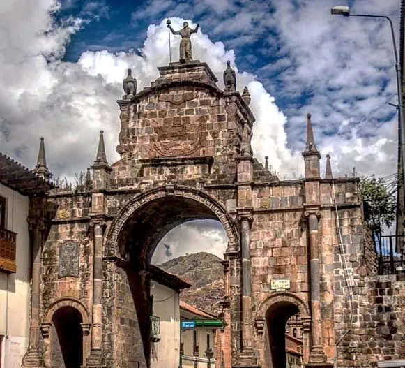 Santa Clara Arch, Cusco